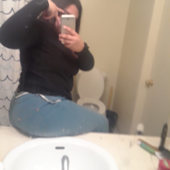 Meet your Posher, Janessa - Picture 1 of 1